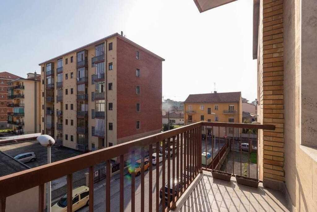 Appartamento A Pochi Passi Dalla Stazione Comodo A Coppie E Famiglie, Casa Ferrucci Collegno Luaran gambar