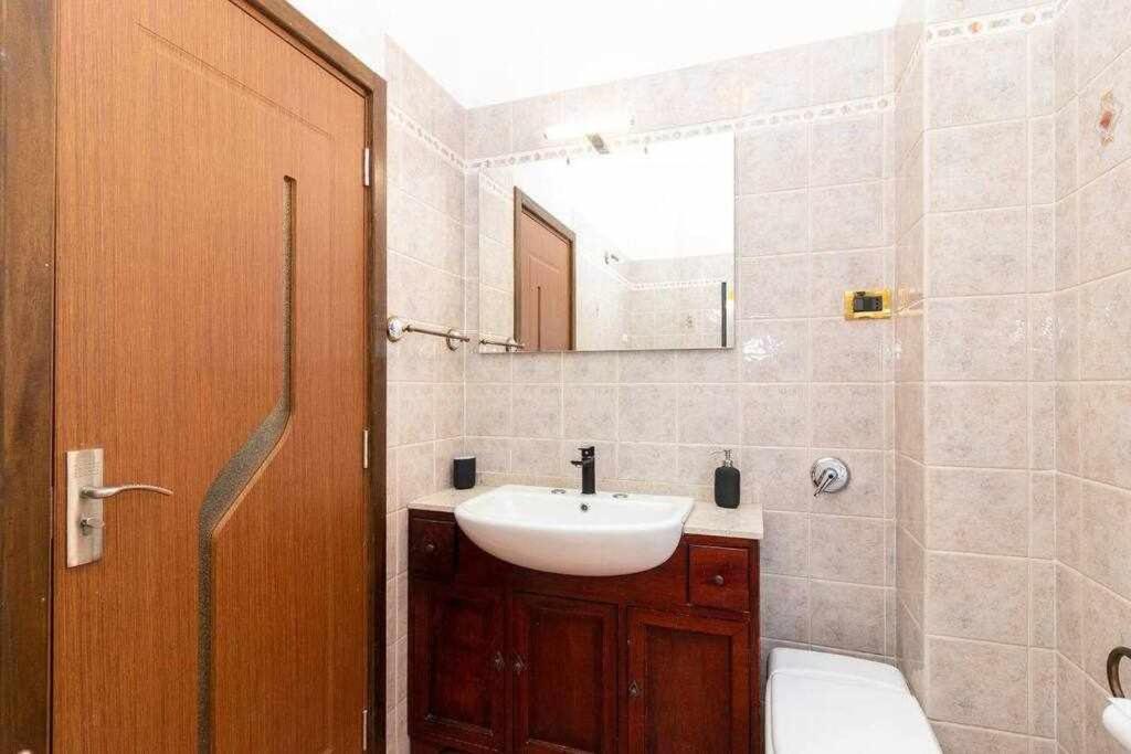 Appartamento A Pochi Passi Dalla Stazione Comodo A Coppie E Famiglie, Casa Ferrucci Collegno Luaran gambar